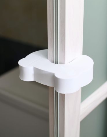 Vee Seven Child Protective Safety Finger Guard, Door Stopper, White